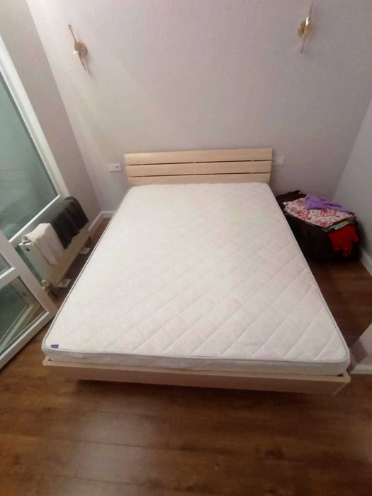 Кровать двуспальная