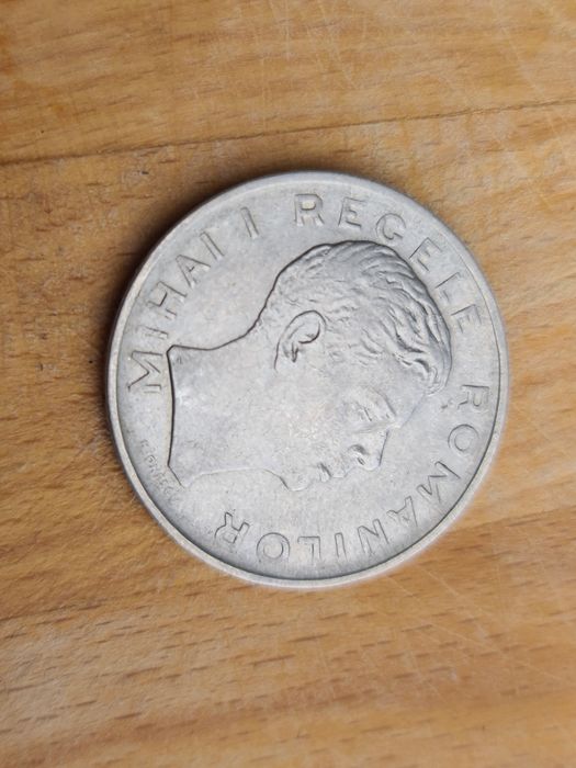 Monedă Regele Mihai 100 lei din 1943,  1944 artă  colecție