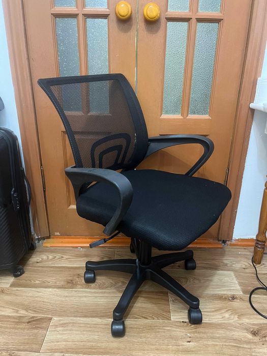 кресло на колесиках