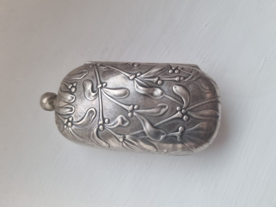 Port-monede argint art-Nouveau