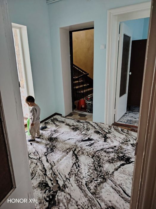 3xonali kvartira sotiladi