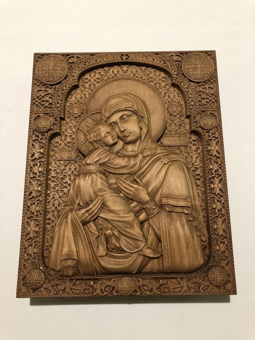 Икони (Дърворезби)