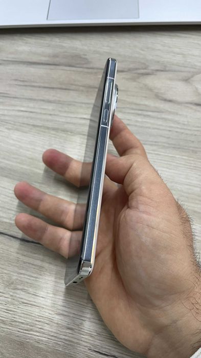 Продается Oneplus 13 16 / 512