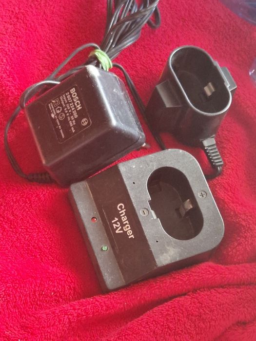 Adaptor  / încărcător pentru autofiletanta bosch