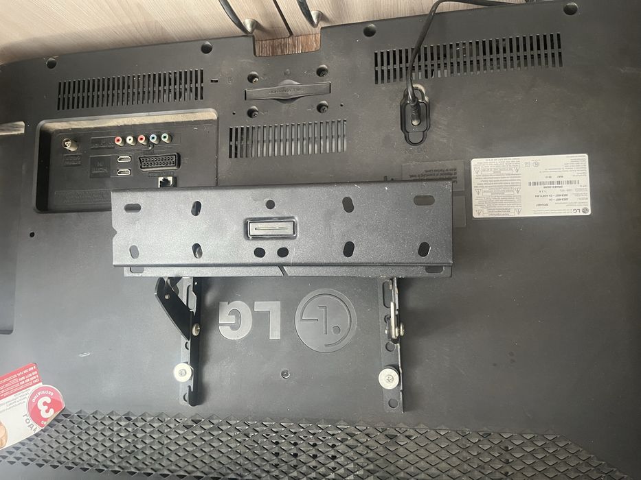 Продам телевизор