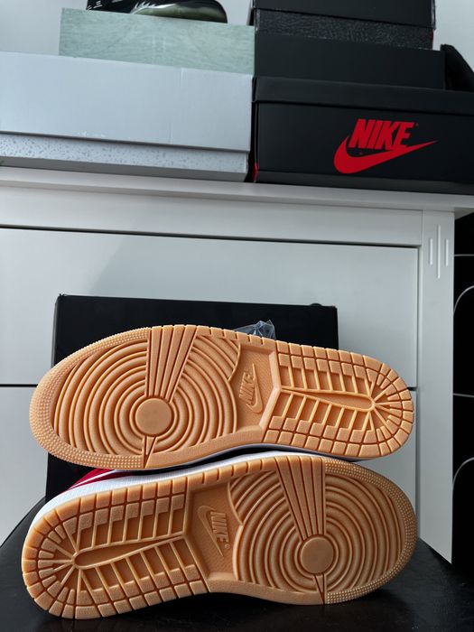 Jordan 1 Mid SE "Christmas" 42.5
