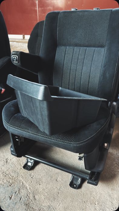 Delica салон сиденья