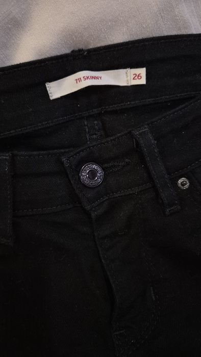 Jeans Levi's 711 Skinny negri