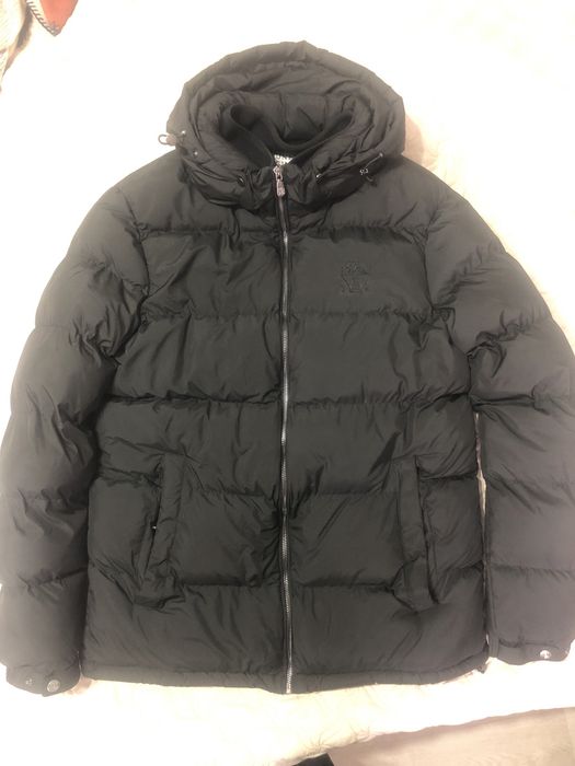 Куртки зимние продам