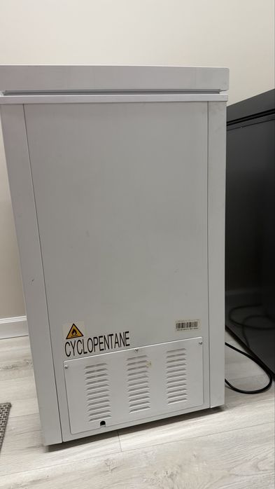 Продам морозильник