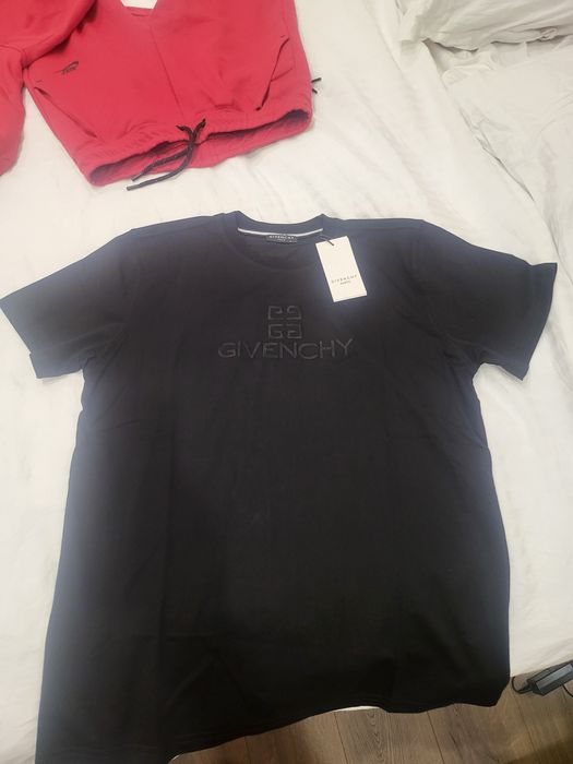 Тениски нови различно модели