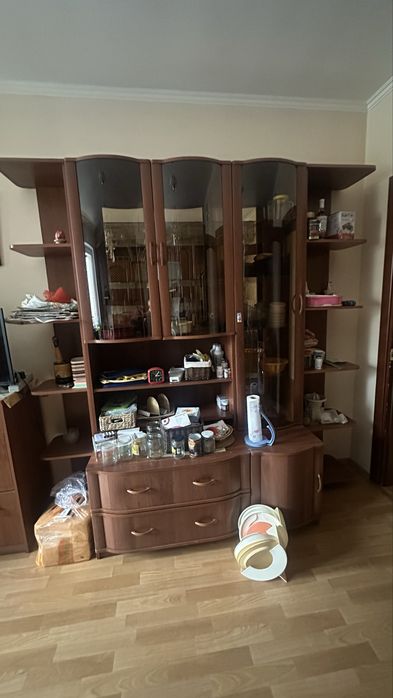 Продам Шкаф для посуды