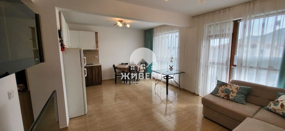 Продава се Тристаен апартамент в с. Кранево, Област Добрич - 121 кв.м за 868 €/кв.м - Снимка #2