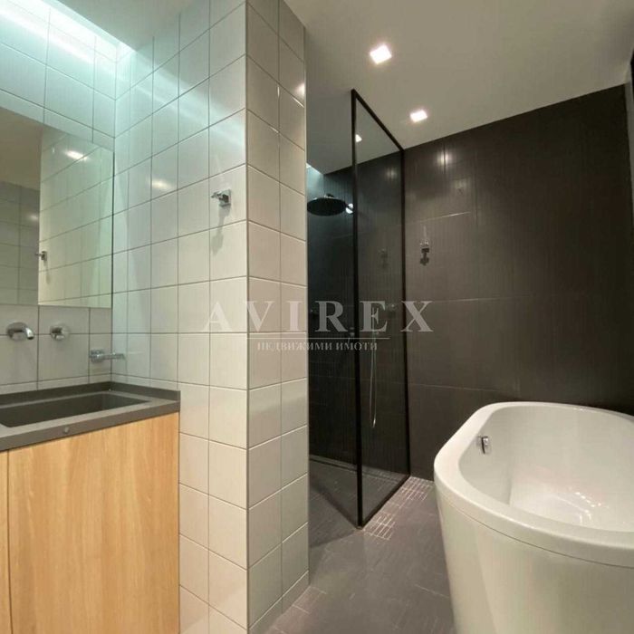 Дава се под наем Тристаен апартамент в Пловдив, Младежки Хълм - 96 кв.м за 306 € - Снимка #4