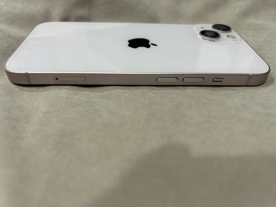 Продам Apple iPhone 13 128 ГБ Розовый