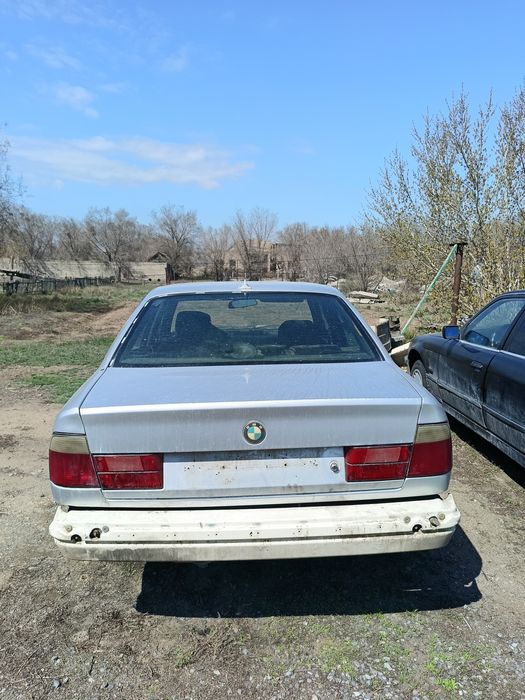 Продаю  БМВ  е34