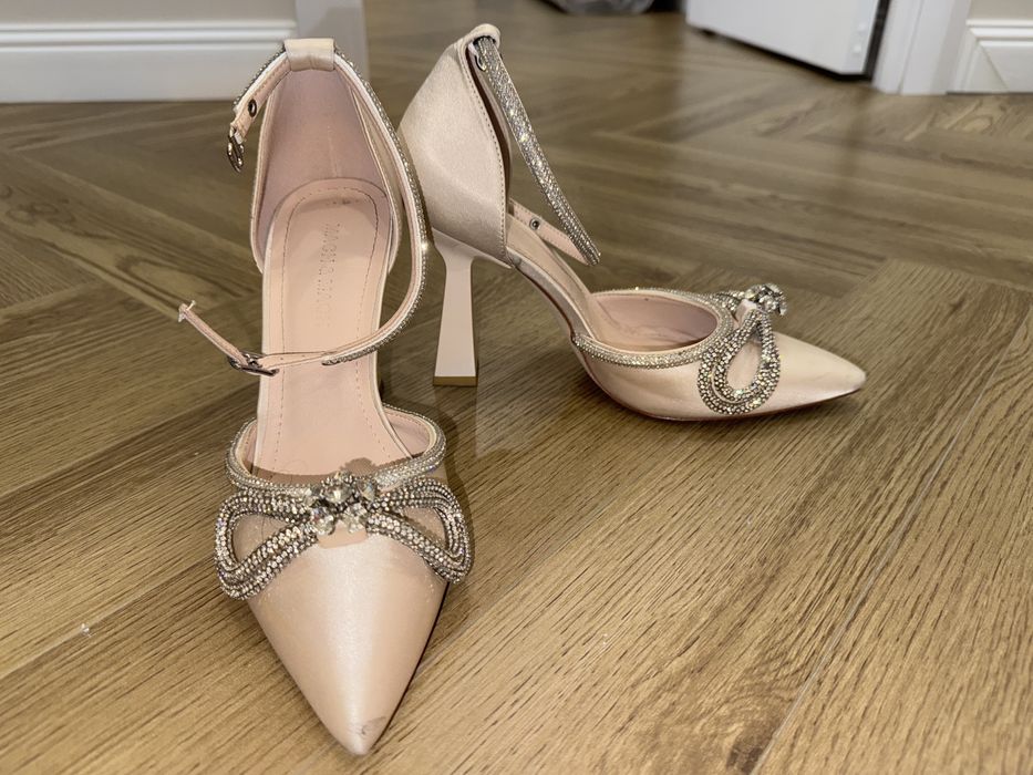 Туфли вечерние с каблуком