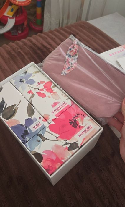 НОВ NuFace Trinity