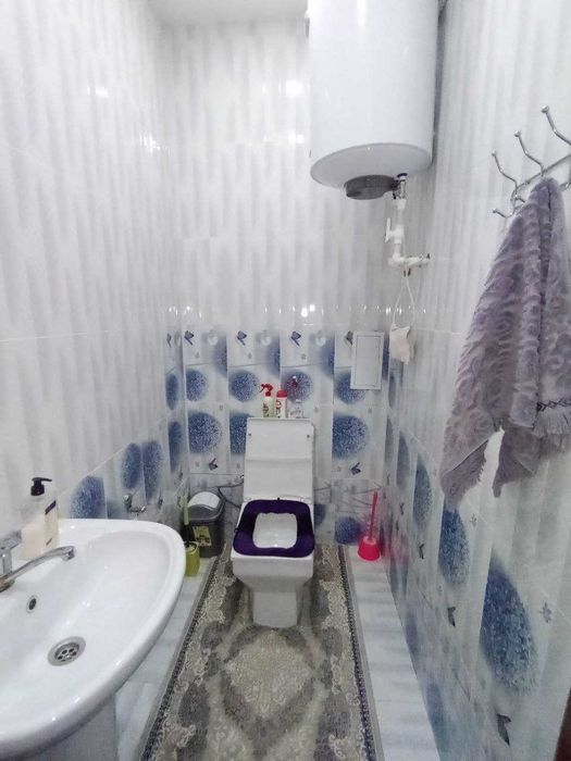 Srochna Termiz shaxrida 2 xonali yevro remont uy sotiladi