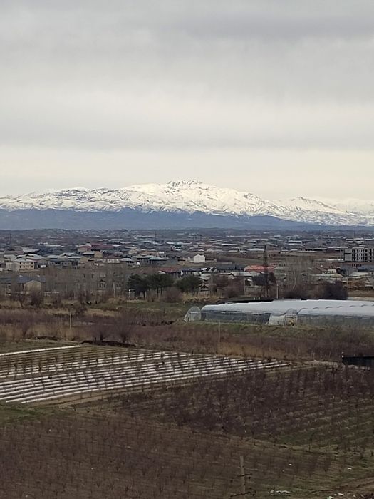 Сдаю свою укомплектованную  2 комнатную новую квартиру на долгий срок.