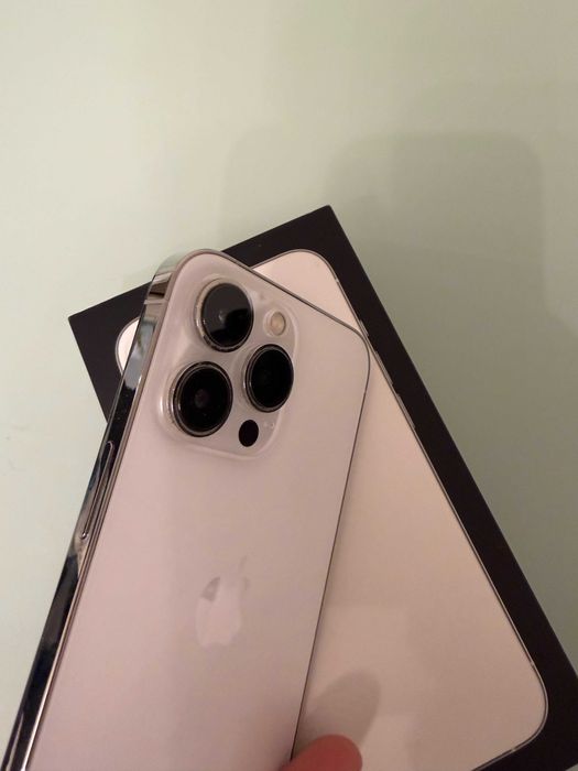 iPhone 13 Pro 256GB - перфектно състояние
