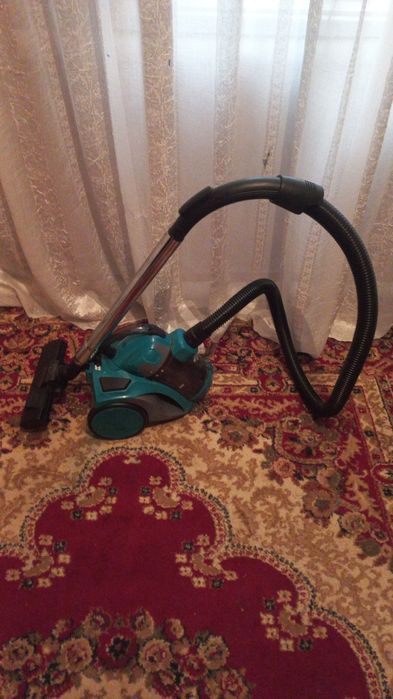 Продам пылесос в отличном состоянии