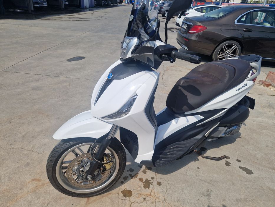 Piaggio Beverly 300 din 2021