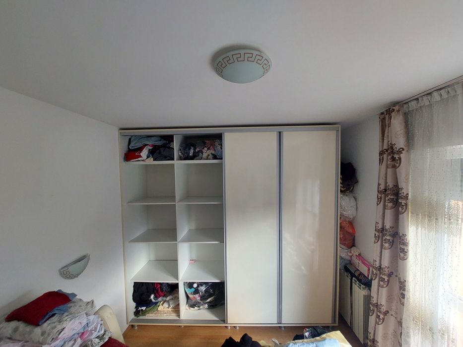Dressing dormitor cu șine