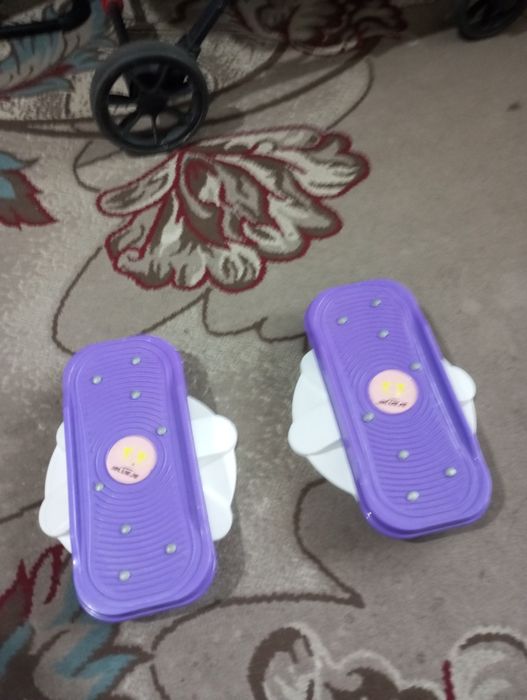 Тренажёр для ног и бёдер