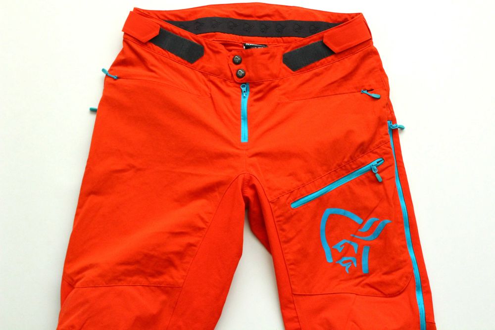 NORRONA Fjora Flex1; BERGHAUS - унисекс туристически и MTB панталони, размер М