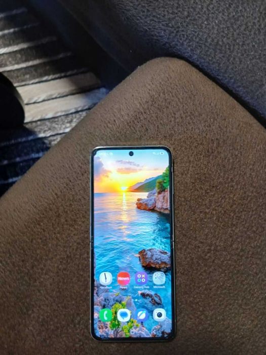 Samsung Z Flip 5