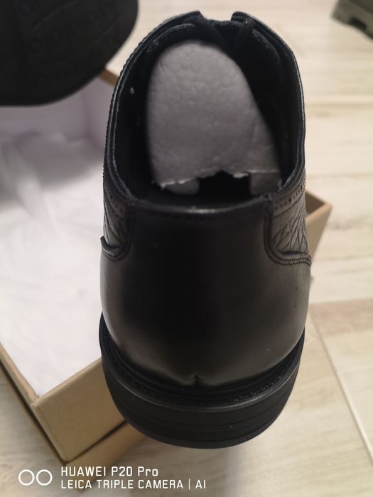 Pantofi eleganti
