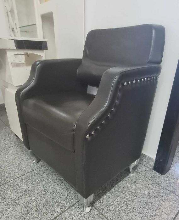Mobilier salon infrumusetare si masaj