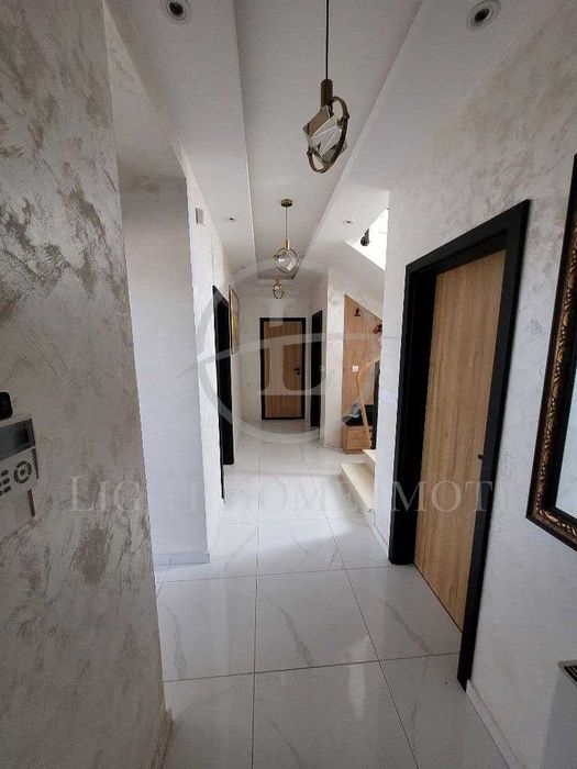 Продава се Къща в с. Марково, Област Пловдив - 400 кв.м за 1084 €/кв.м - Снимка #8