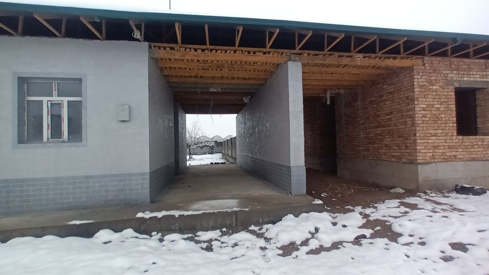 Kosmetikaga tayyor xolatda uy sotiladi