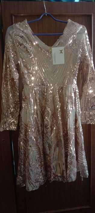 Платье костюмы 42р