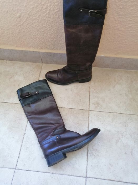 Дамски кожени ботуши