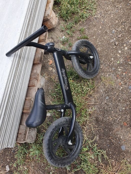 Беговел детский продам