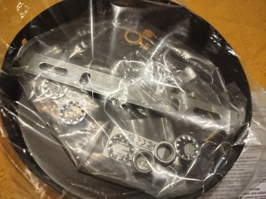 Полилей с 4 гнезда Е27