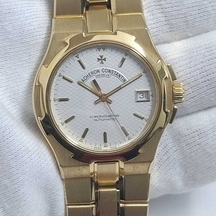 VACHERON CONSTANTIN Overseas, Gold 18k-профилактиран, полиран