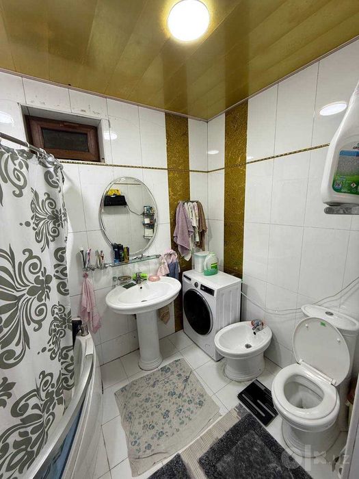 Продается квартира своя 2+2. Квартира сотилади 2+2