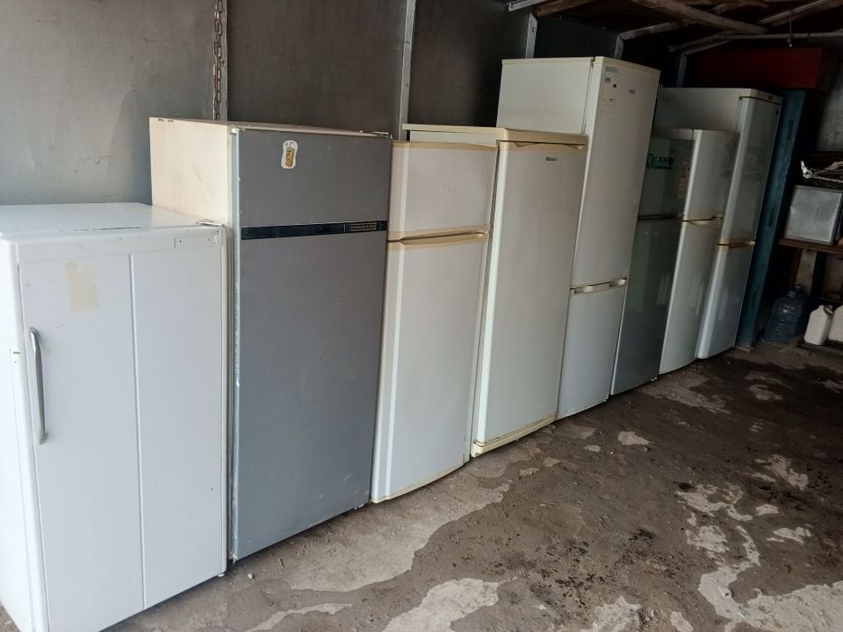 Холодильник лар сотилади