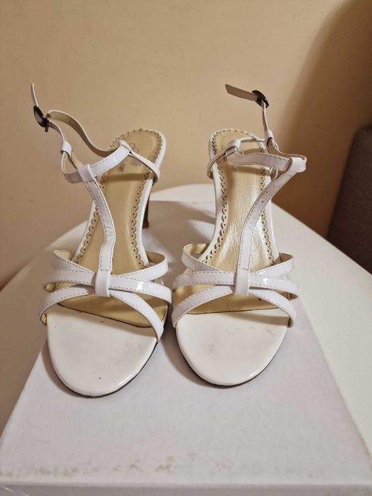 Sandale albe piele 38
