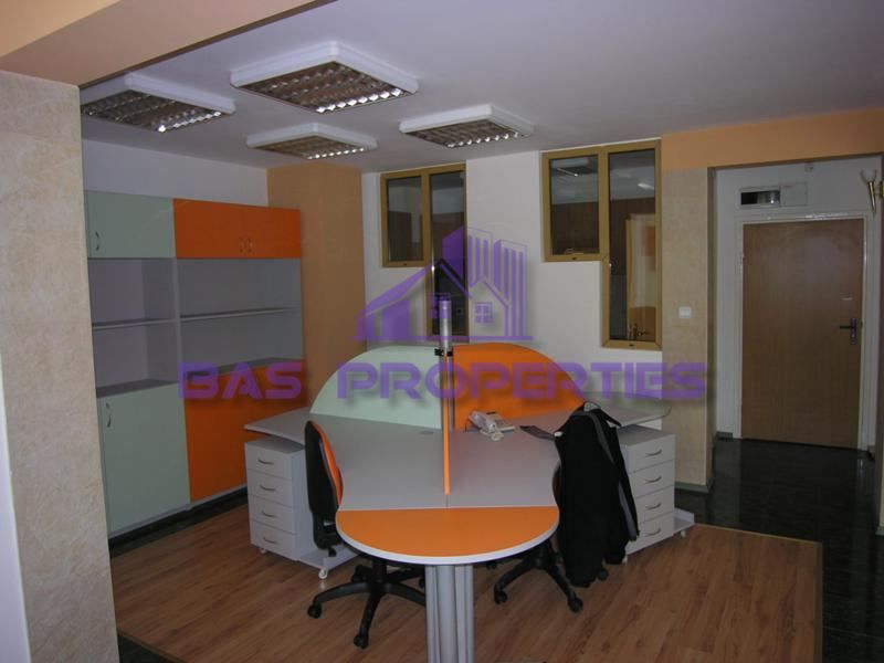 Продава се Офис в София, Оборище - 200 кв.м за 2750 €/кв.м - Снимка #1