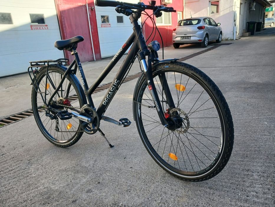 Vând bicicleta din aluminiu pentru damă