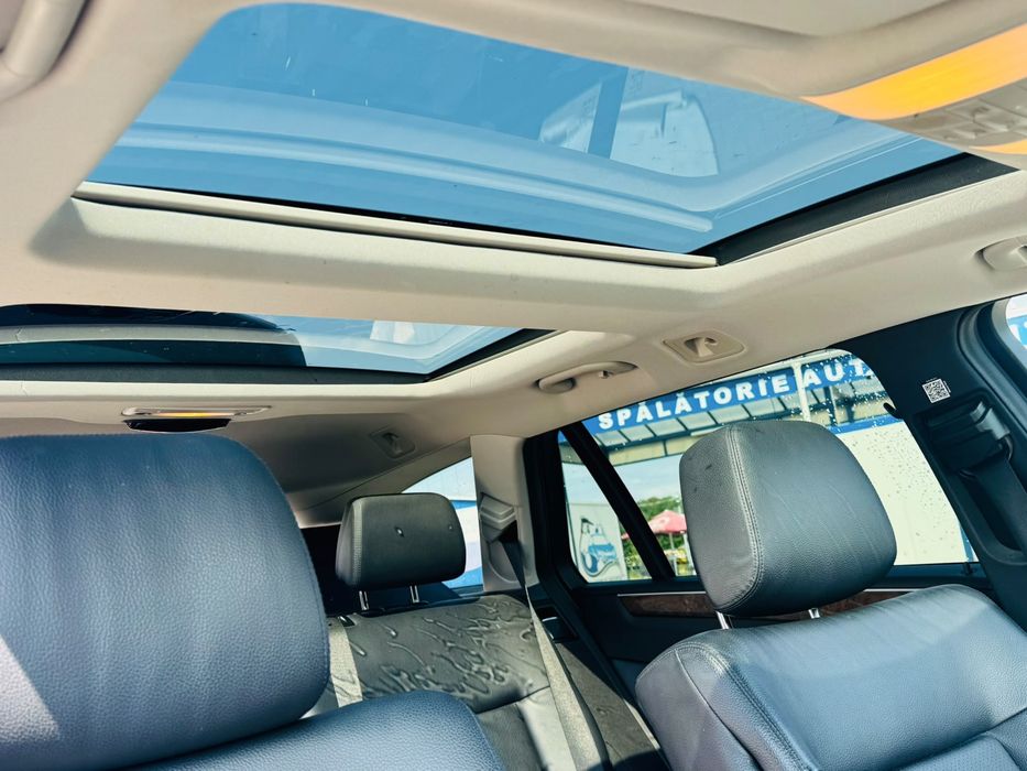 Vand sau schimb Mercedes E-Class 300