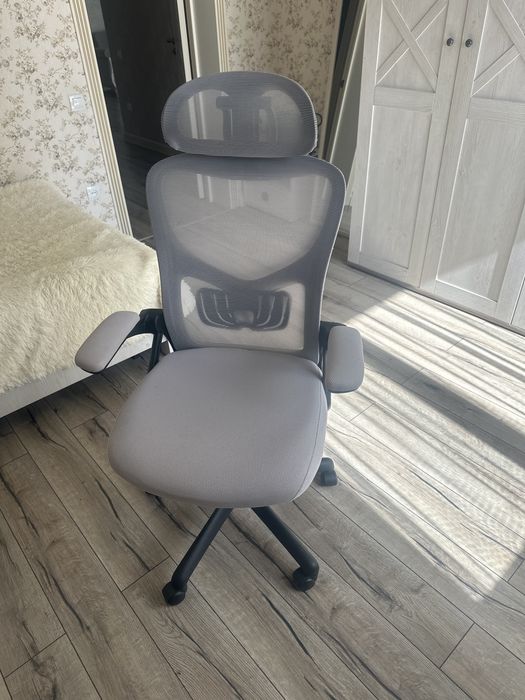 Офисный стул подьемность до 100 кг