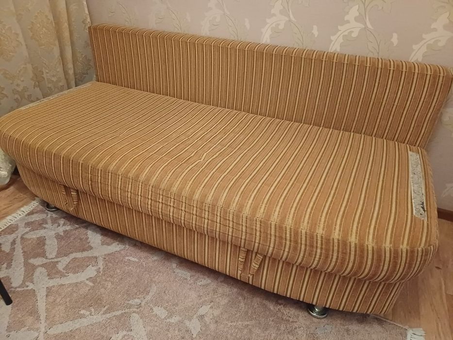 Отдам тахту. Самовывоз