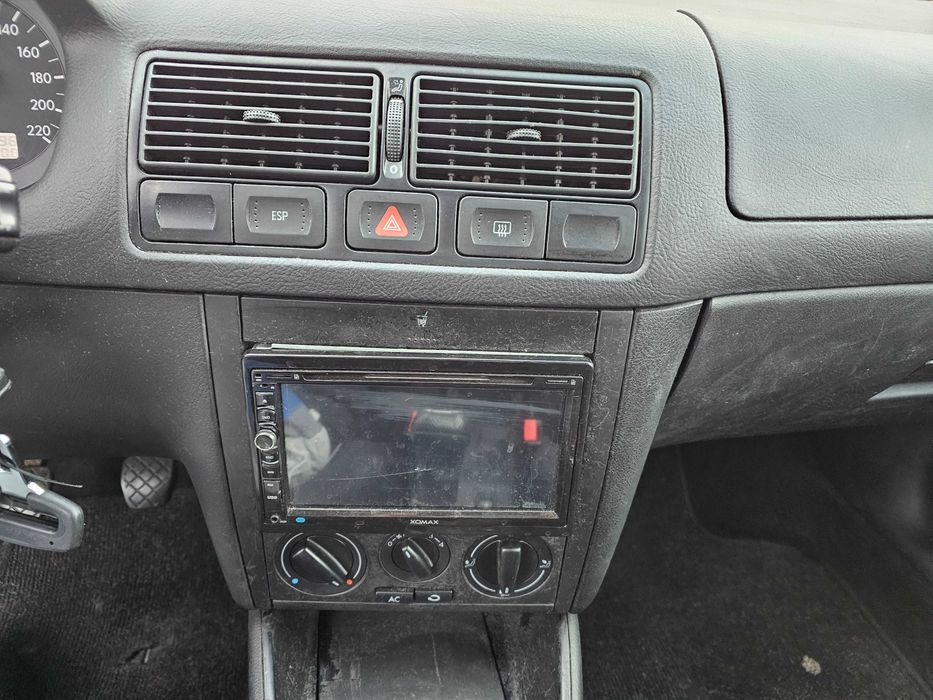 Фолксваген голф 4 1.4 Климатик Теглич Vw Golf Edition