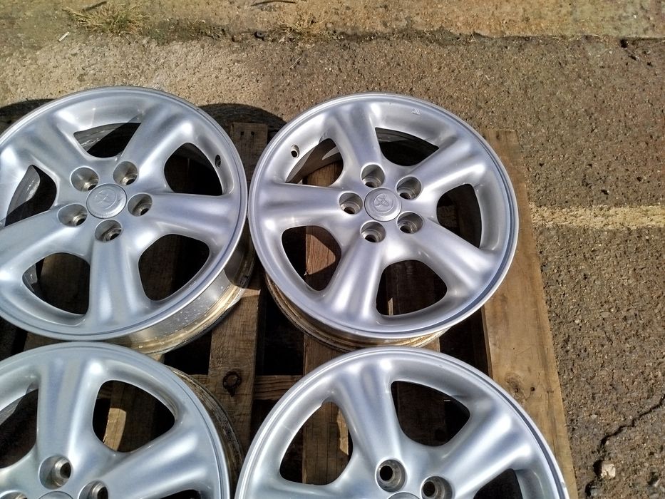 15 цола 5 х 100 мм Тойота Приус / Авенсис / Корола - 6 инча / ЕТ 39